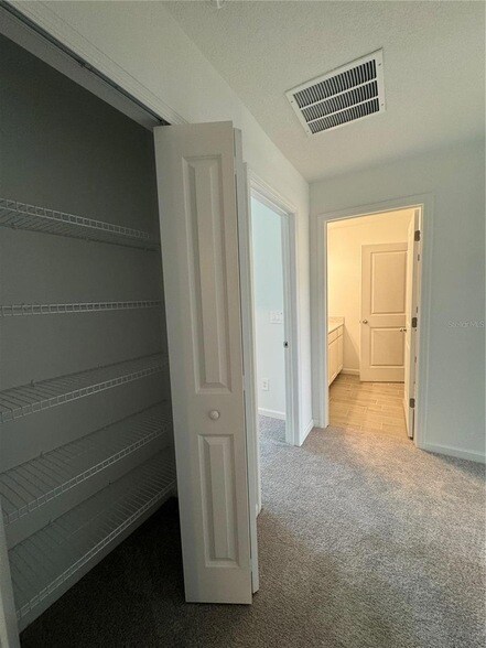 Building Photo - 6660 SW 89th Loop