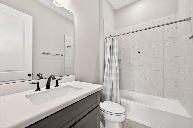 Building Photo - 1635 Delta Oaks Dr