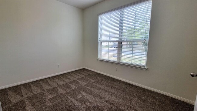 Building Photo - 1408 Twin Cove