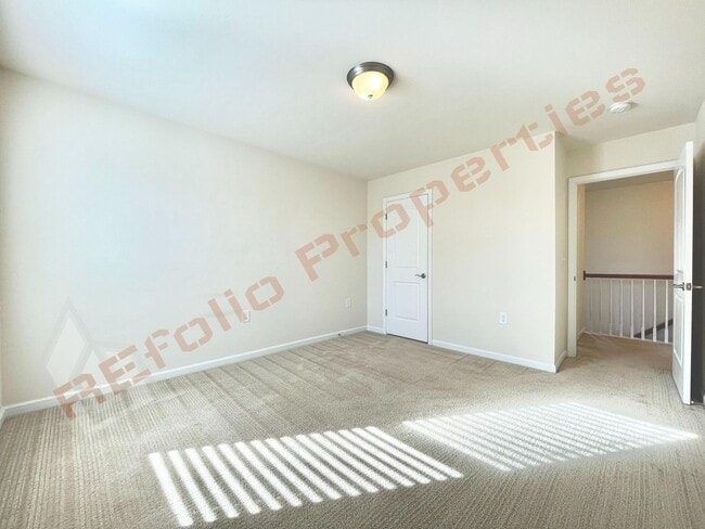 Building Photo - Beautiful 3 Bedroom, 2.5 Bathroom Townhome...