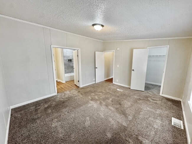 Building Photo - 4472 Cedar Ridge Ln