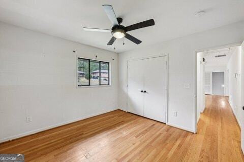 Building Photo - 2562 Farley St