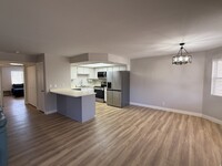 Building Photo - 913 Mesquite Springs Dr