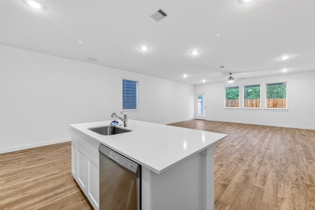 Building Photo - 28142 Meadowlark Sky Dr