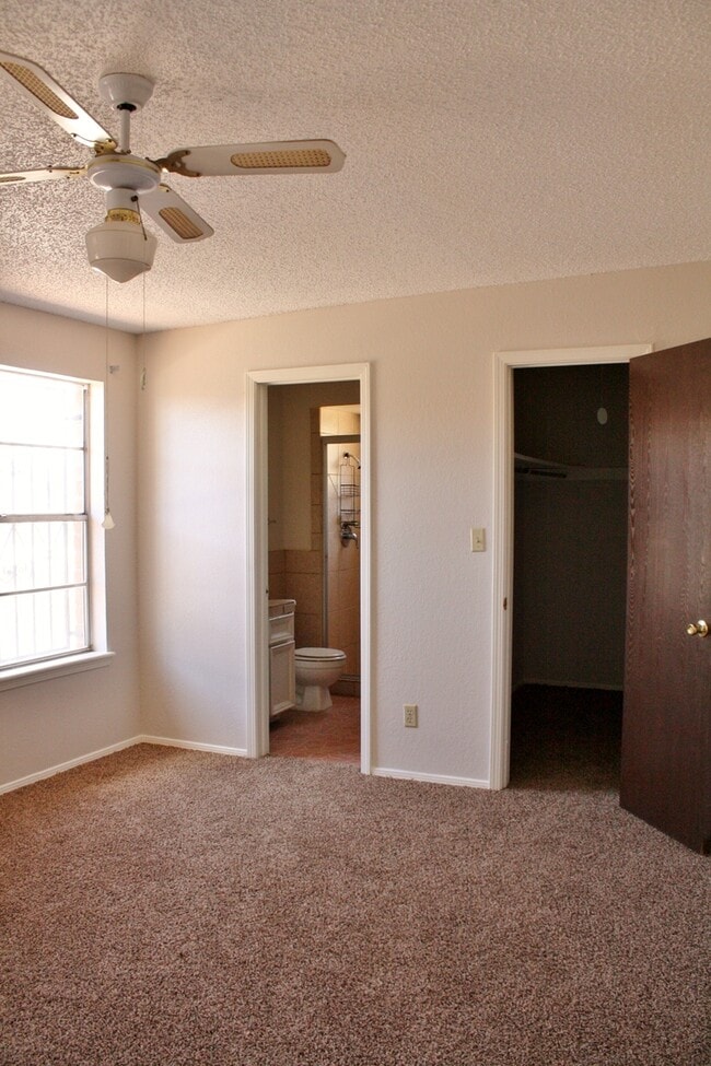 Building Photo - 7321 Ramada Dr
