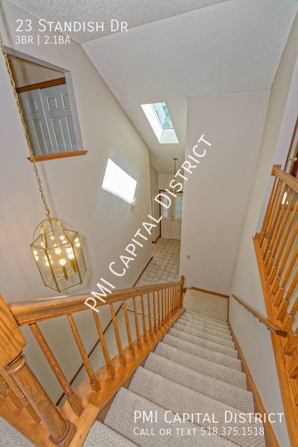 Building Photo - 23 Standish Dr