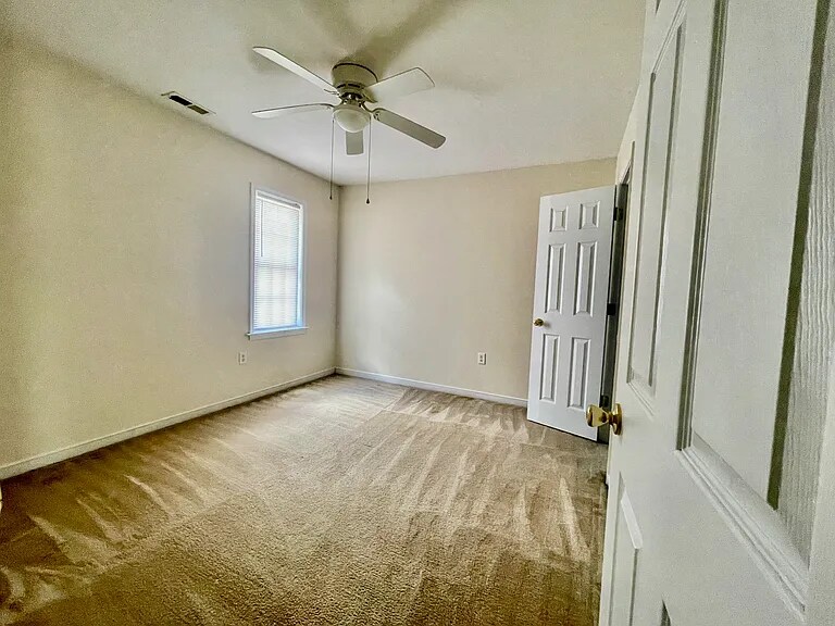 Building Photo - 3730 Carrie Ridge Ct