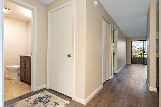 Building Photo - 2-bedroom, 2-bathroom Condo at Kihei Shores!