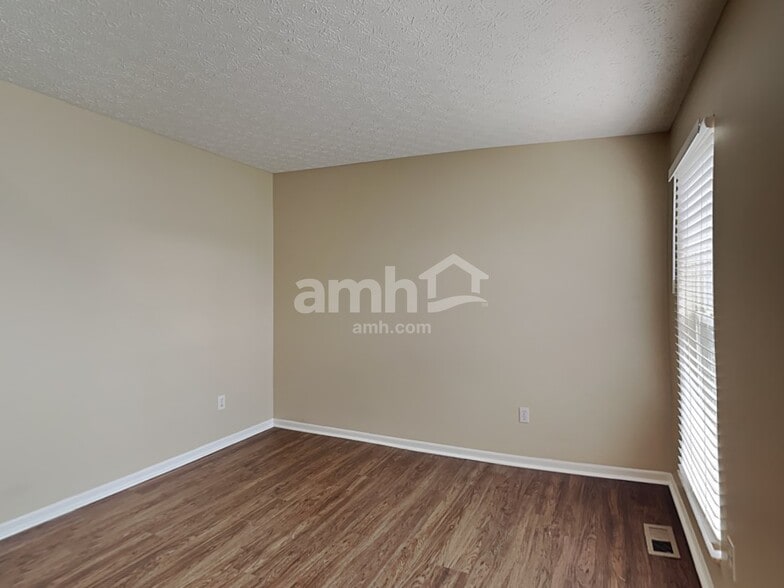 Building Photo - 3014 Riat Run Rd