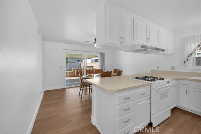 Building Photo - 16357 Spruce St