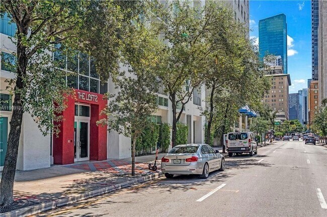 Building Photo - 133 NE 2nd Ave