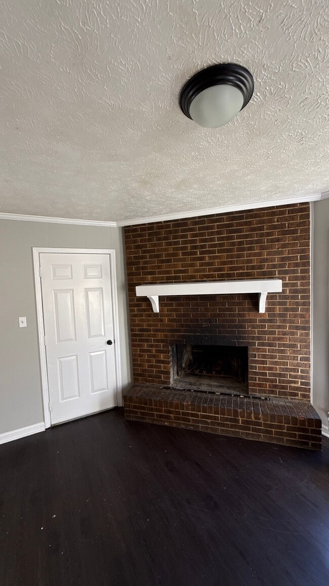 Building Photo - 3002 Dobbs Cir