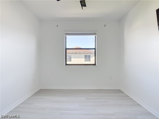 Building Photo - 5462 Useppa Dr