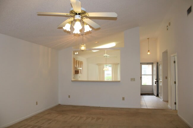 Building Photo - 11202 Mikris Dr N