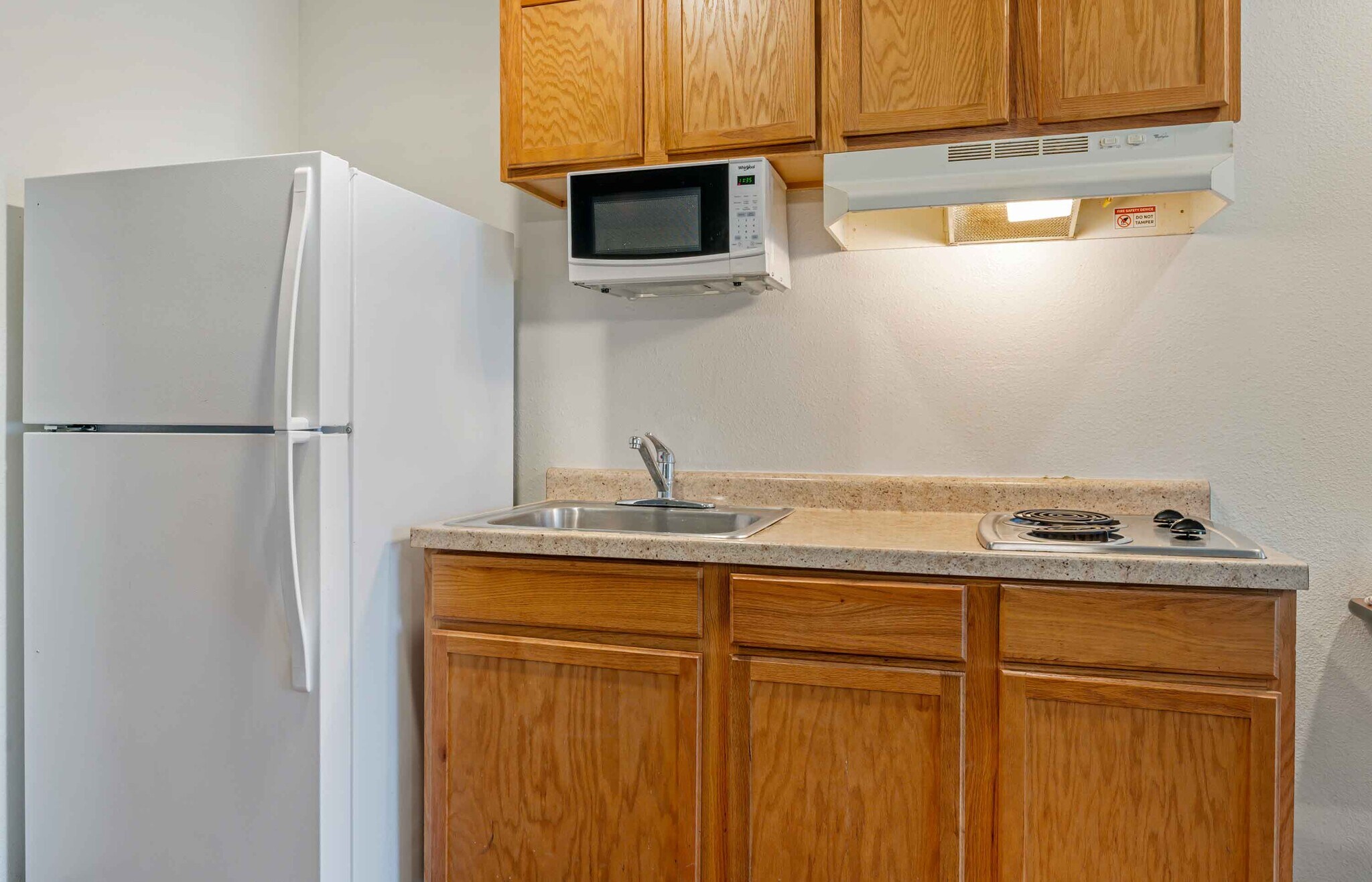 Building Photo - Furnished Studio-Indianapolis - Lawrence