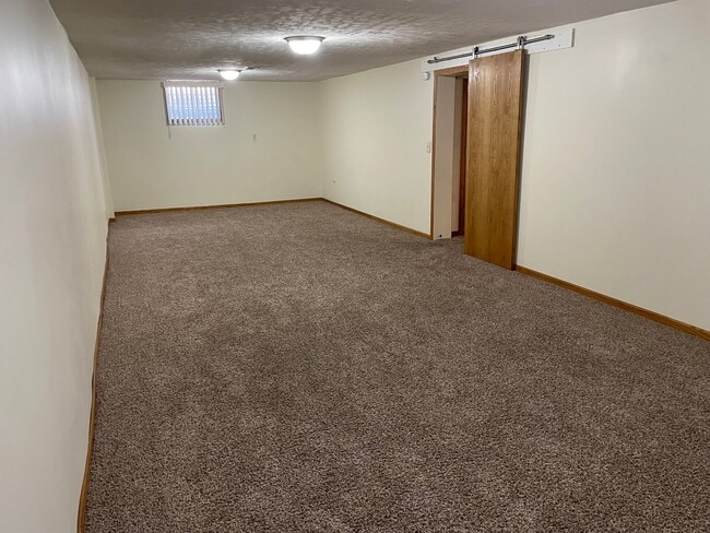 Building Photo - 326 S 54th St