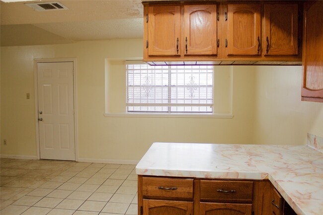 Building Photo - 16326 Quail Pl Dr