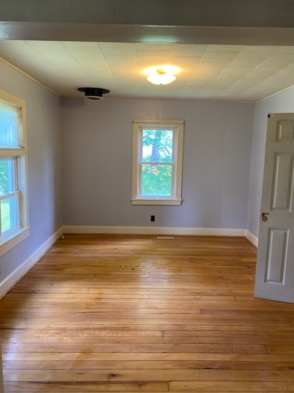 Offset room - 25107 State St