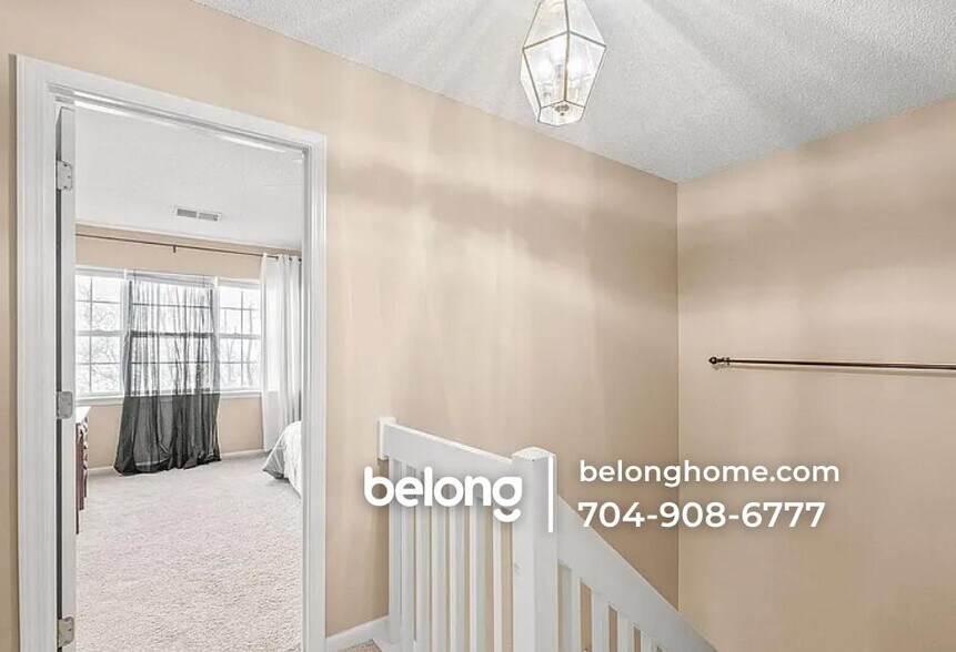 Building Photo - 12339 Bluestem Ln