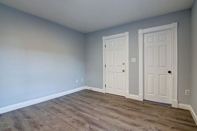 Building Photo - 88 Old Colony Ave