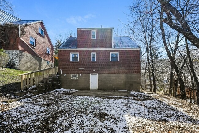 Building Photo - 1727 Wesley St