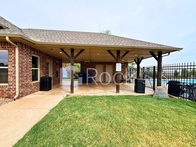 Building Photo - 8329 NW 161st Ter