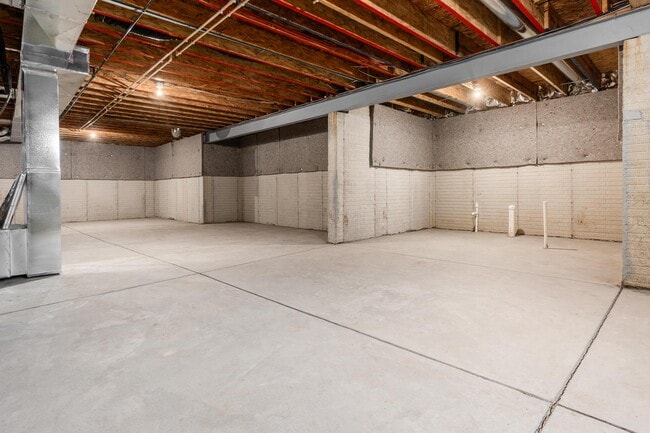 Building Photo - 3189 Glenmead Dr