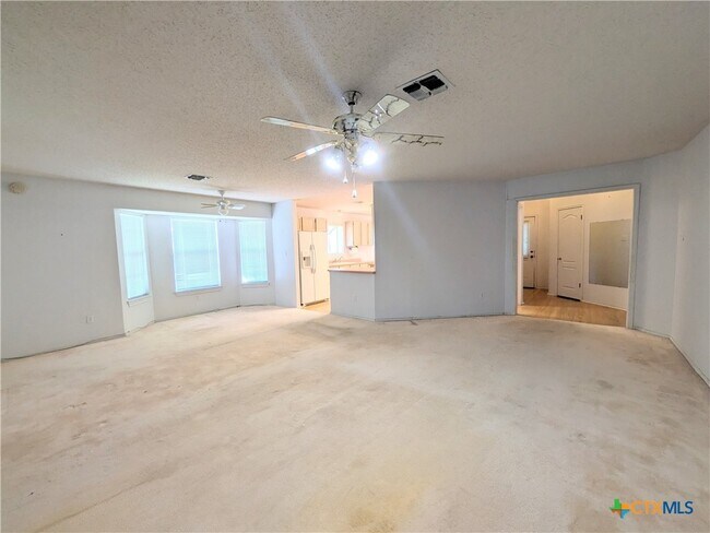 Building Photo - 1428 Devin Dr