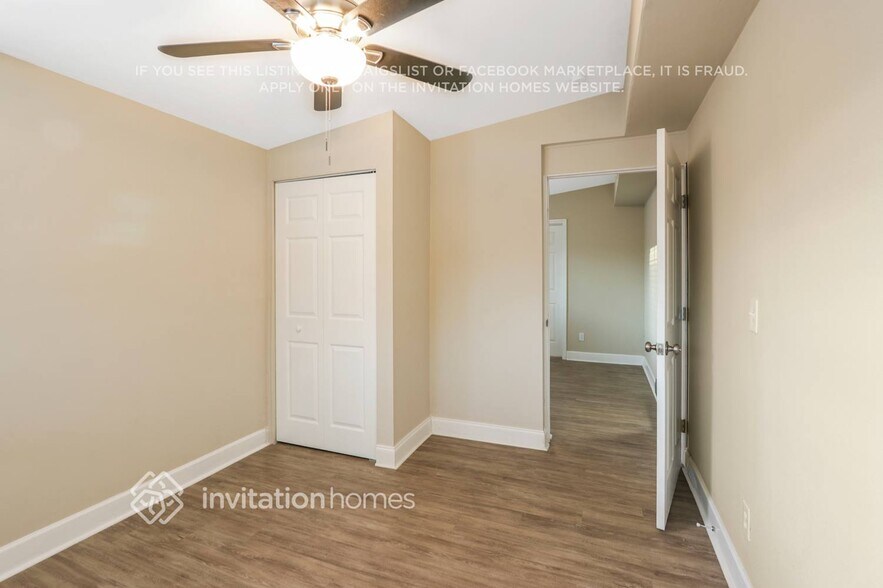 Building Photo - 1320 54th Ave N