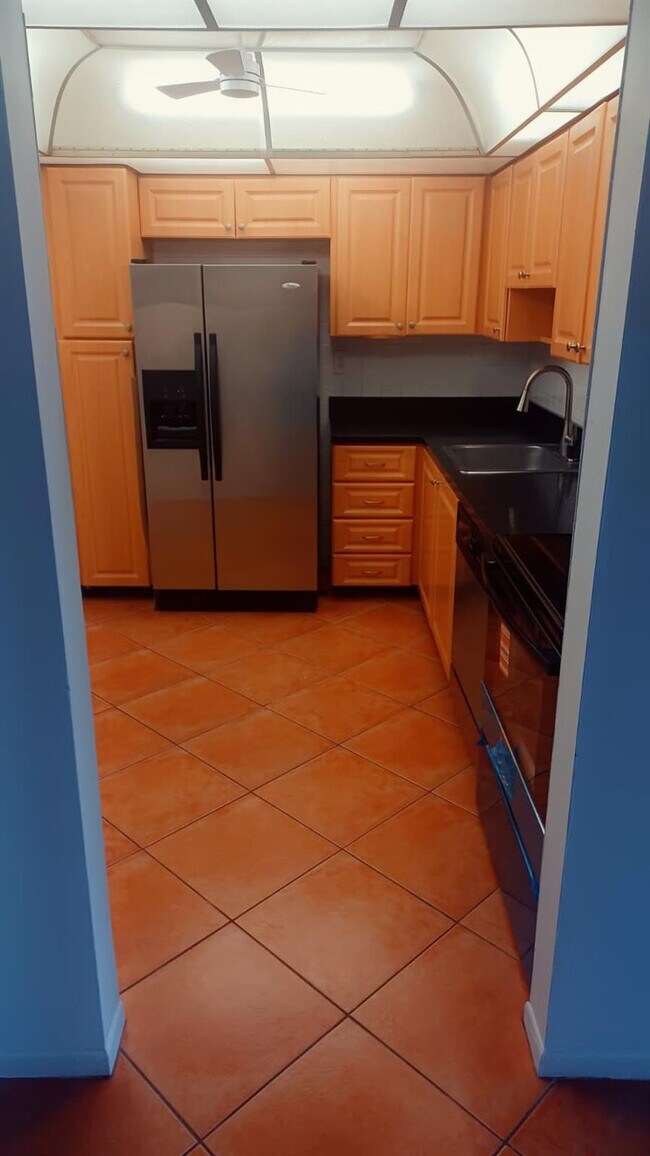 Building Photo - 6301 N University Dr