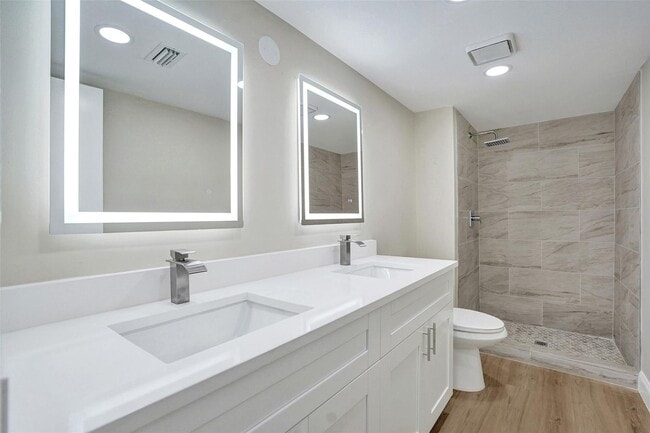 Building Photo - 4872 NW 95th Ave