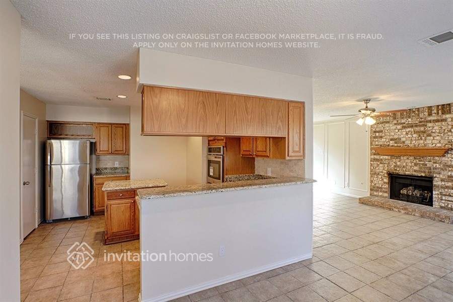 Building Photo - 4147 Cedar Dr