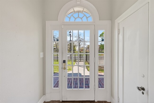 Building Photo - 3410 Austin St