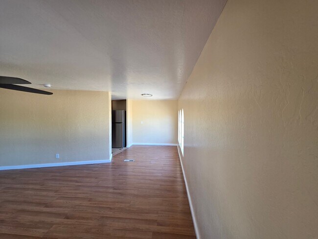 Building Photo - Queen Creek 3 bed / 2 bath on just under 5 Acres! No HOA!