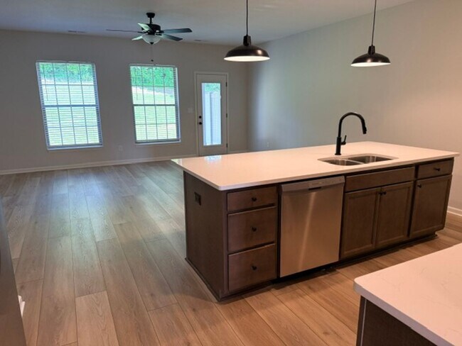 Building Photo - 8966 Keenberg Ln
