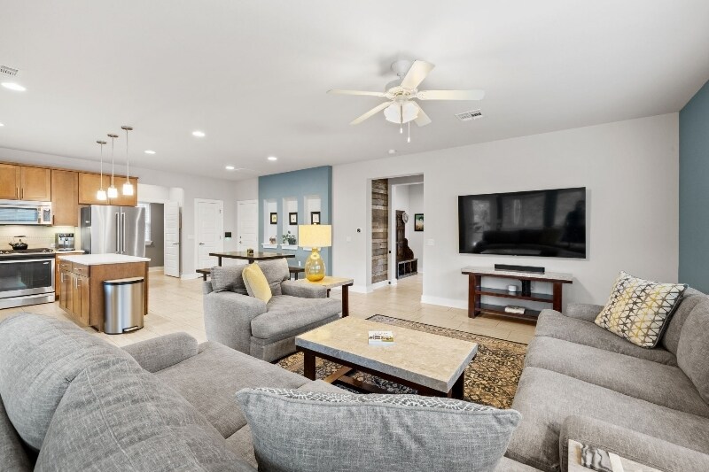 Building Photo - 2409 Spanish Camp Cove