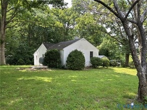 Building Photo - 1434 Hockett Rd