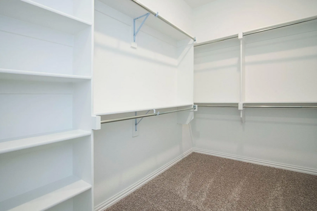 Master closet - 13207 Teton St