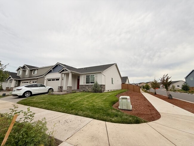 Building Photo - 4362 Hackamore Ct SE