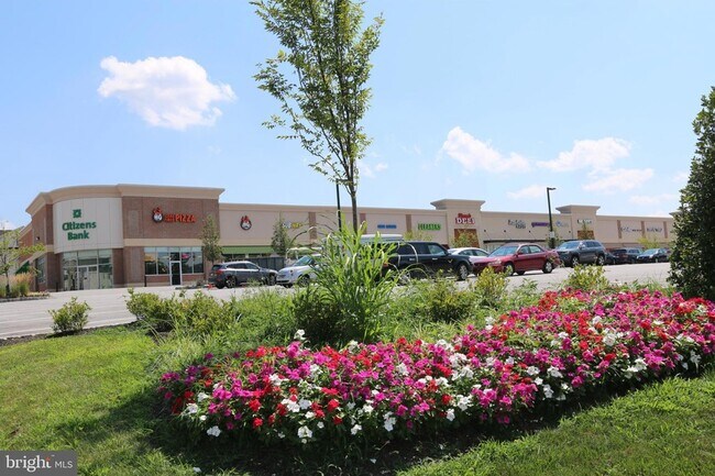 Building Photo - 1709 Mountainview Dr