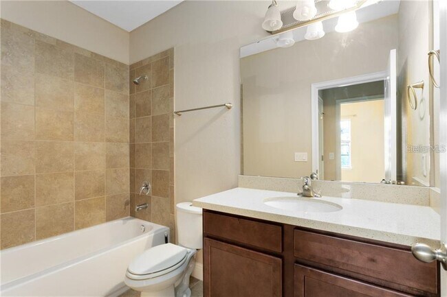 Building Photo - 1412 Lobelia Dr
