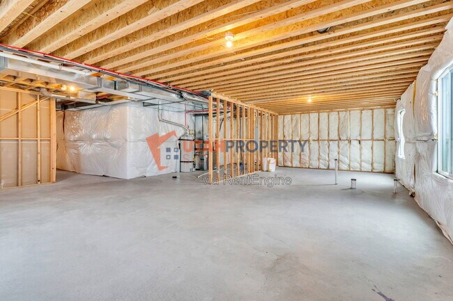 Building Photo - 7632 S Waverly Hls Ln