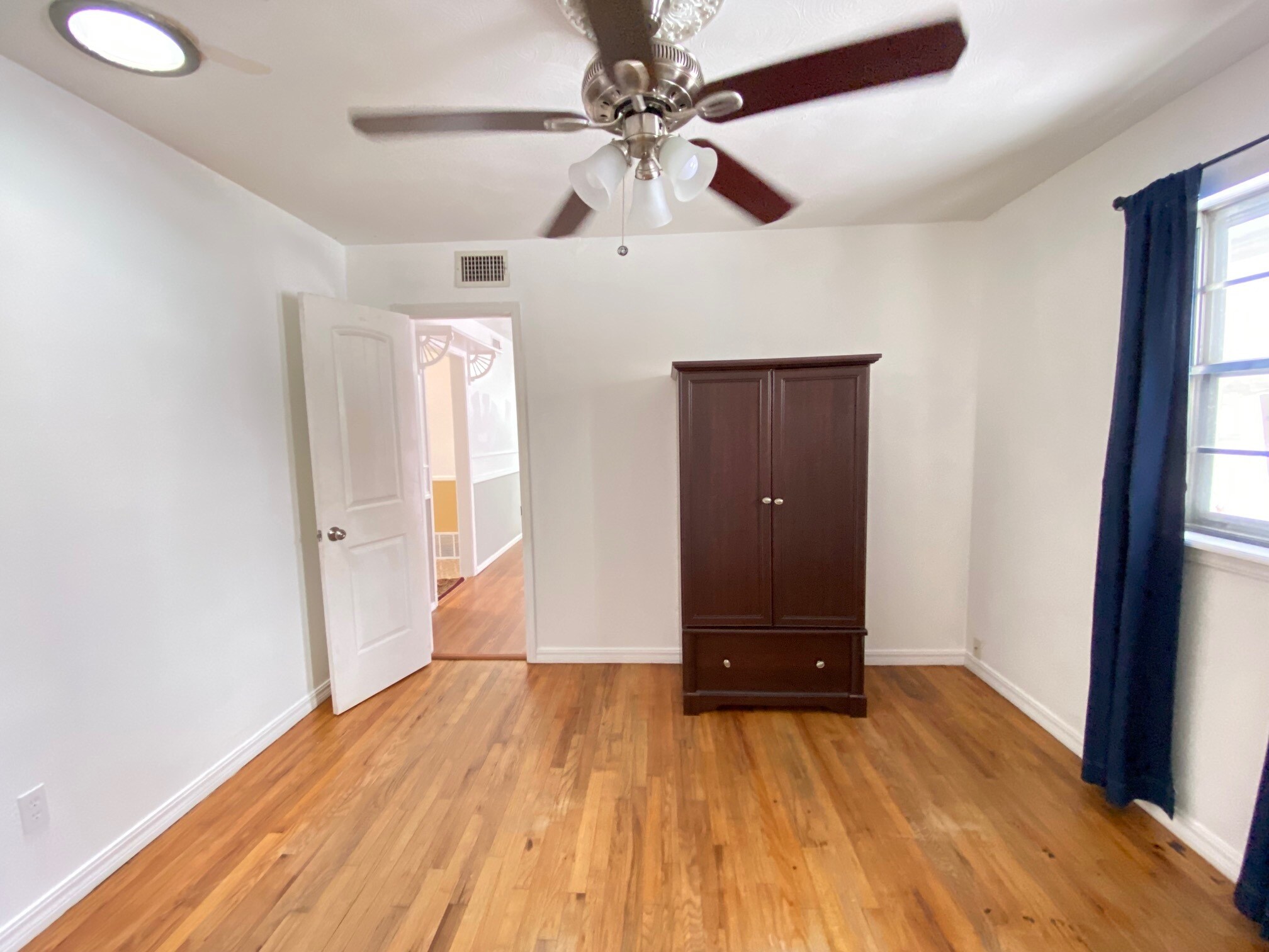 Building Photo - 5414 S Land Ave