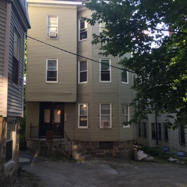 Building Photo - 17 Parker Hill Ave