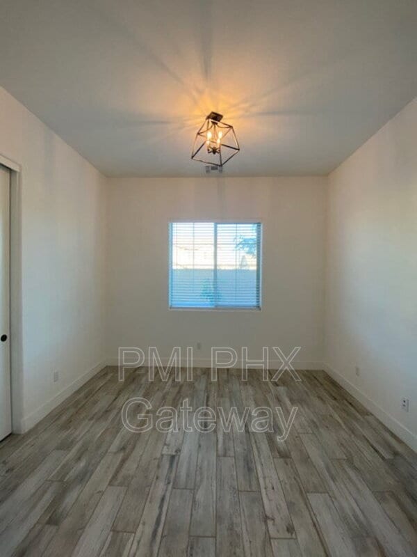 Building Photo - 2353 E Athena Ave