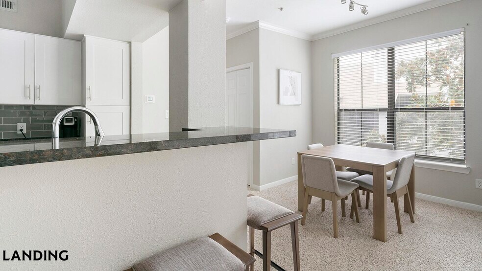 Building Photo - 2500 Woodland Park Dr