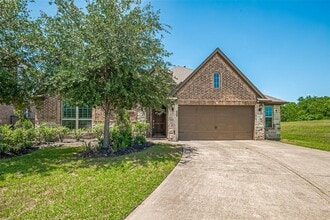 Building Photo - 6243 Garden Lakes Ln