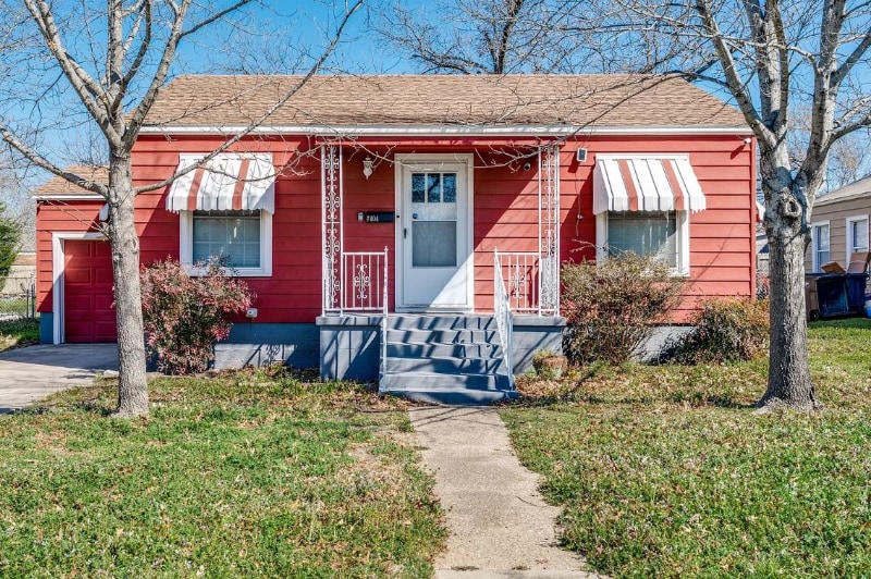 Primary Photo - 7404 Arlie Ave