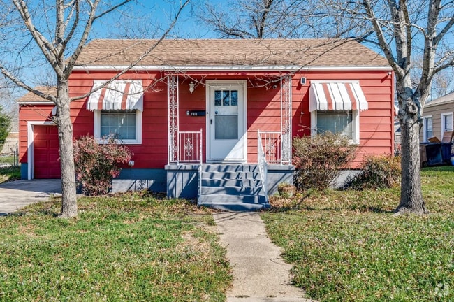 Building Photo - 7404 Arlie Ave