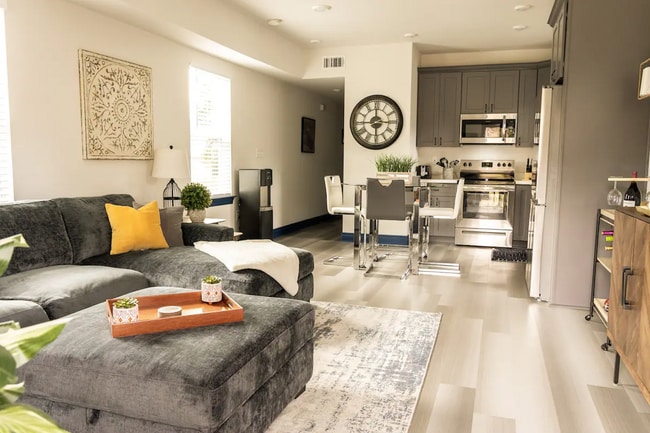 Building Photo - 431 Leboeuf St